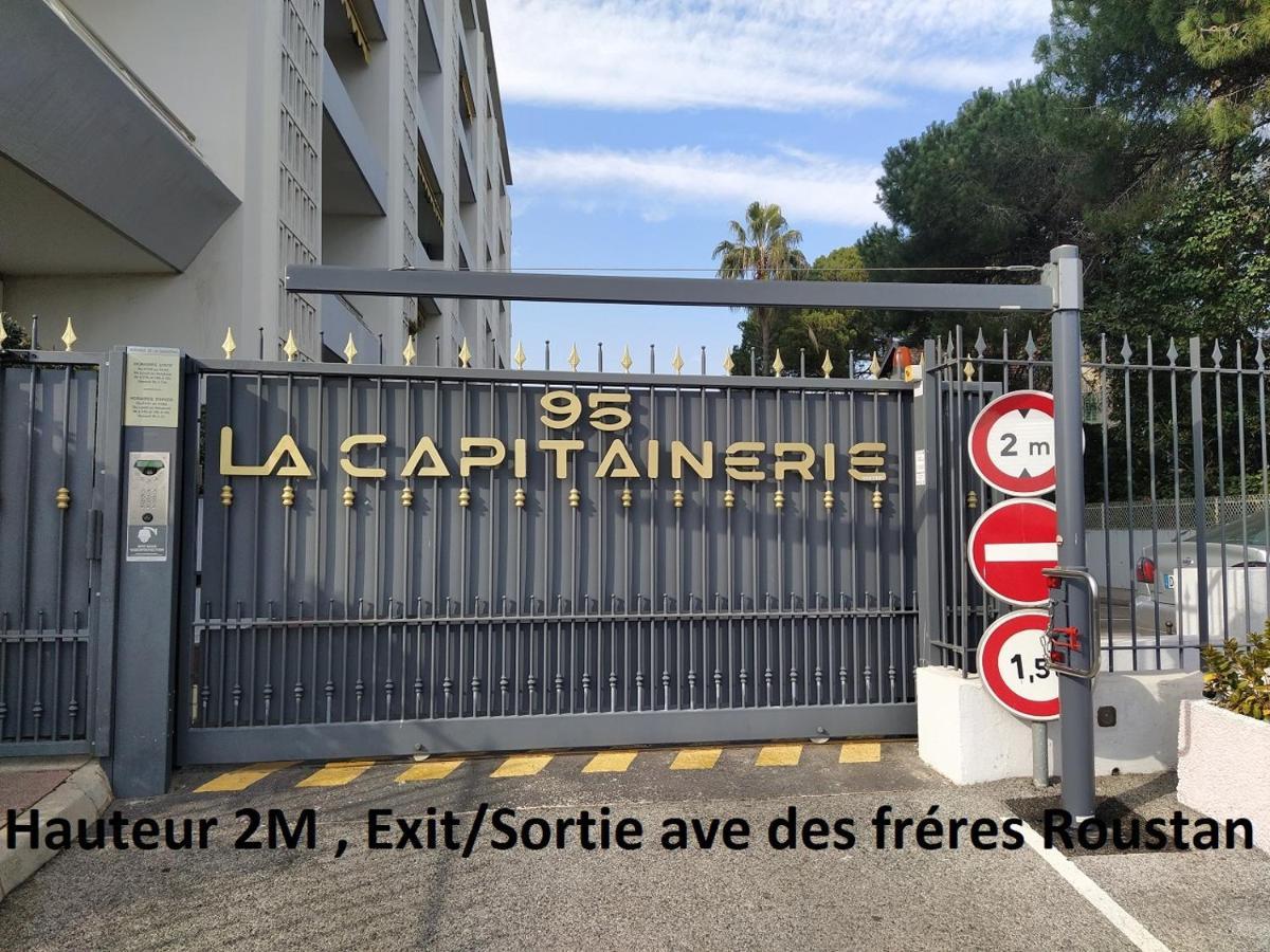Grand Studio neuf face port et plage, parking privé Golfe-Juan Extérieur photo