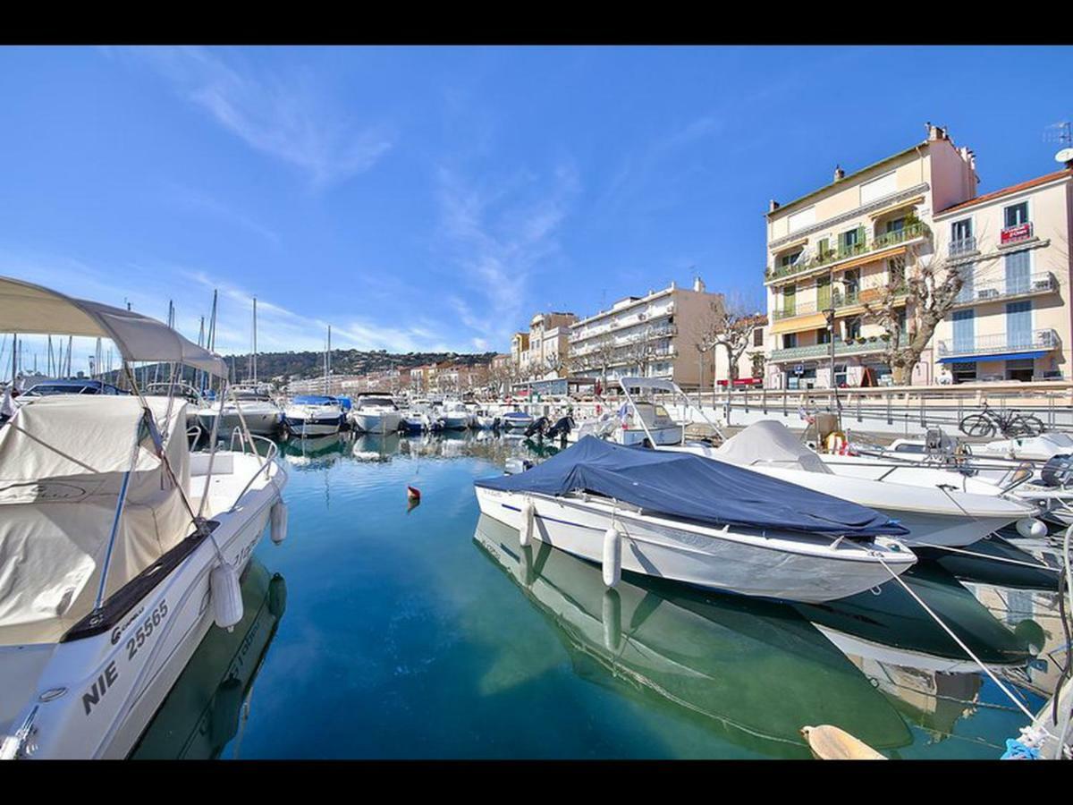 Grand Studio neuf face port et plage, parking privé Golfe-Juan Extérieur photo